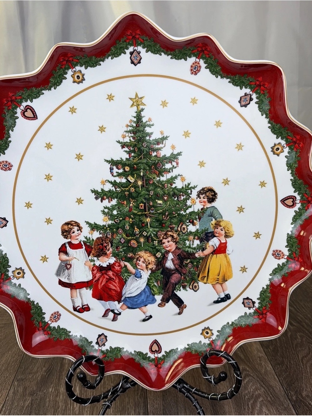 Villeroy & Boch "Toy's Fantasy" Deep 15" Fluted Serving Plate Platter Children